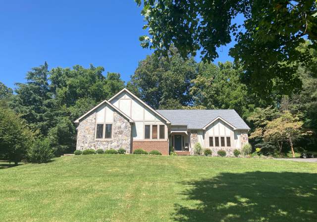 Property at 457 Castanea Dr, Martinsburg, WV 25403, 4 beds, 3.5 baths