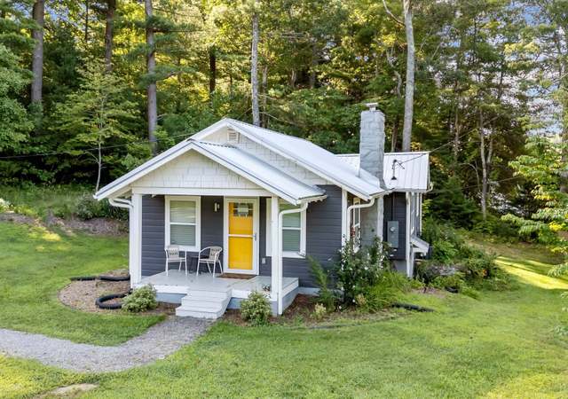 Property at 15 Old Fort Rd, Fairview, NC 28730, 2 beds, 2 baths