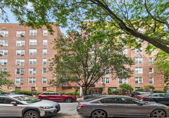 Property at 33-25 92nd St Unit 2E, Jackson Heights, NY 11372, 1 bed, 1 bath