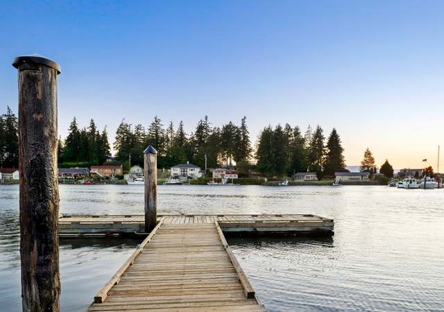 Property at 37657 Teel Ln NE, Hansville, WA 98340, 2 beds, 2.5 baths