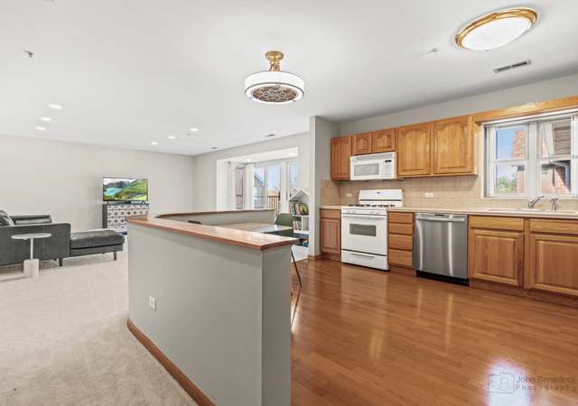 Photo of 27 E Hattendorf Ave #517, Roselle, IL 60172