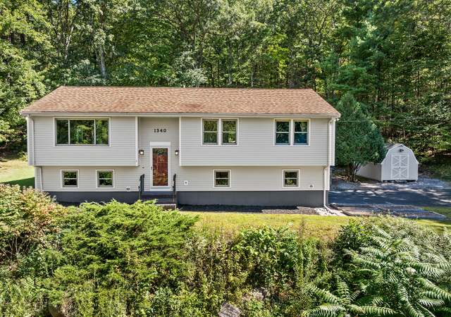 Photo of 1340 Quaker St, Northbridge, MA 01534