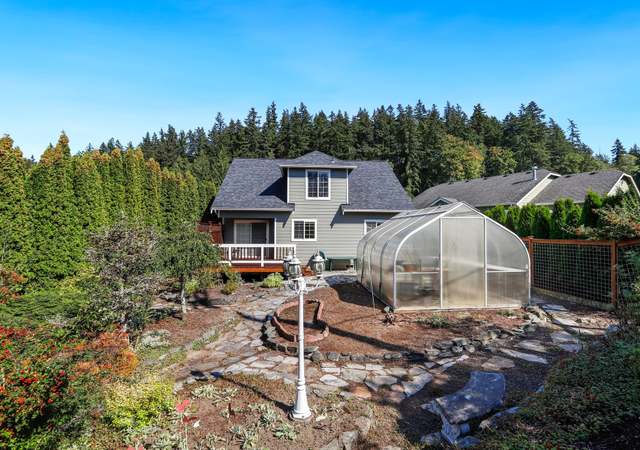 Property at 2600 16th St, Bellingham, WA 98229, 4 beds, 2 baths