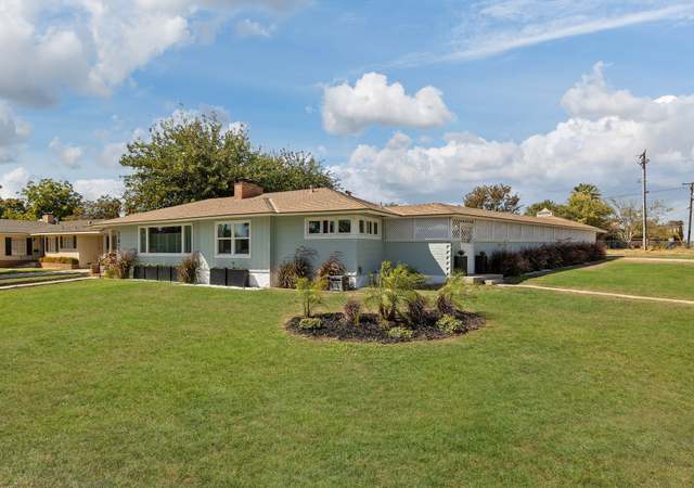 Photo of 3428 La Cresta Dr, Bakersfield, CA 93305