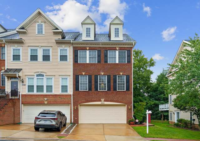 Property at 9648 Potters Hill Cir, Lorton, VA 22079, 3 beds, 2.5 baths