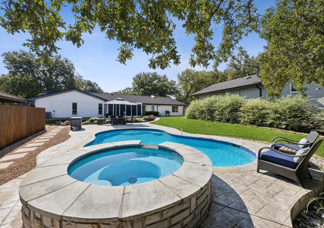 Photo of 209 Timberlake Dr, Azle, TX 76020