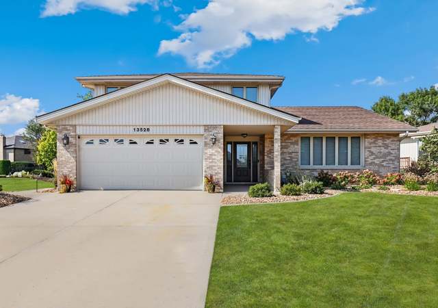 Photo of 13528 Mccabe Dr, Orland Park, IL 60467
