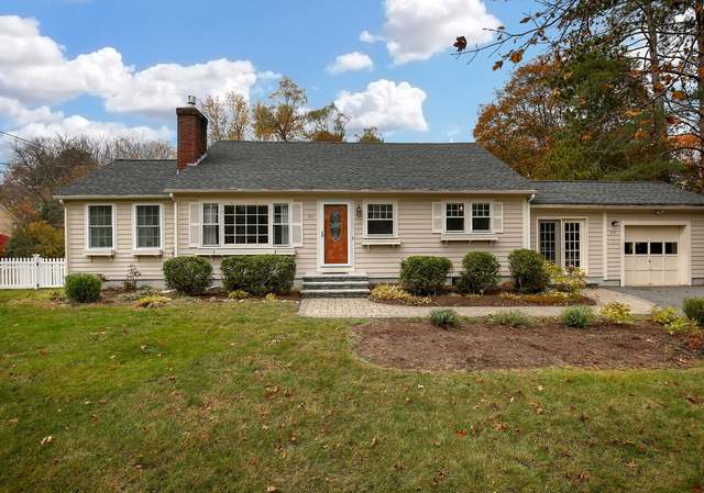 Photo of 33 Hall Rd, Chelmsford, MA 01824