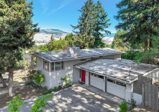 Property at 1120 Beswick Way, Ashland, OR 97520, 4 beds, 3 baths