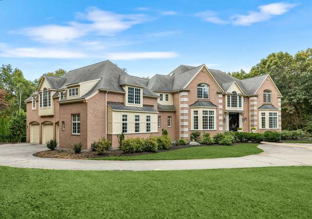 Property at 8 Stratford Way, Lincoln, MA 01773, 5 beds, 8 baths