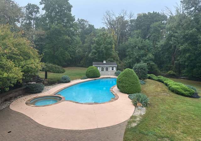 Property at 40 Sheppards Way, Skillman, NJ 08558-1400, 4 beds, 4.5 baths