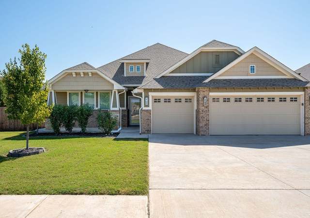 Property at 2816 Cedar Creek Dr, Moore, OK 73160, 3 beds, 2.5 baths