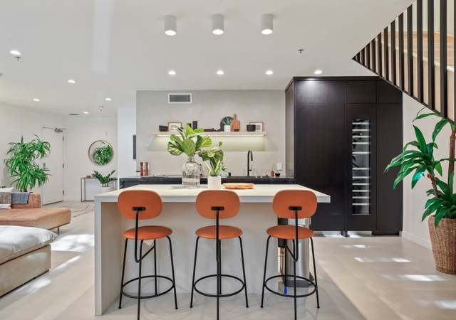 Property at 700 Main St #4, Venice, CA 90291, 1 bed, 2 baths